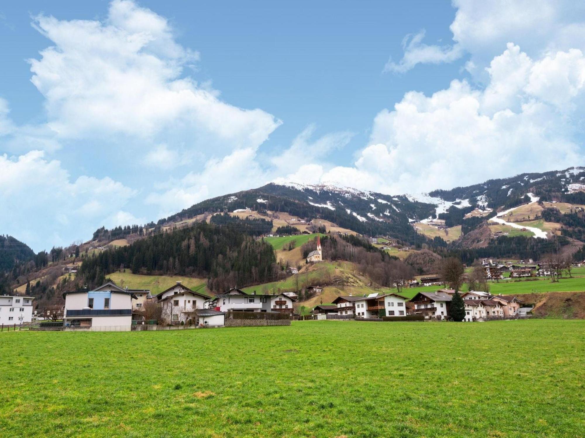 Thunhaus Apartments With Ski-Storage Удернс Екстер'єр фото