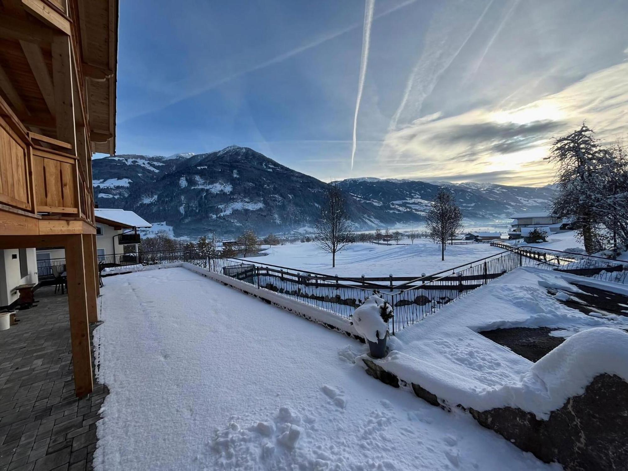 Thunhaus Apartments With Ski-Storage Удернс Екстер'єр фото